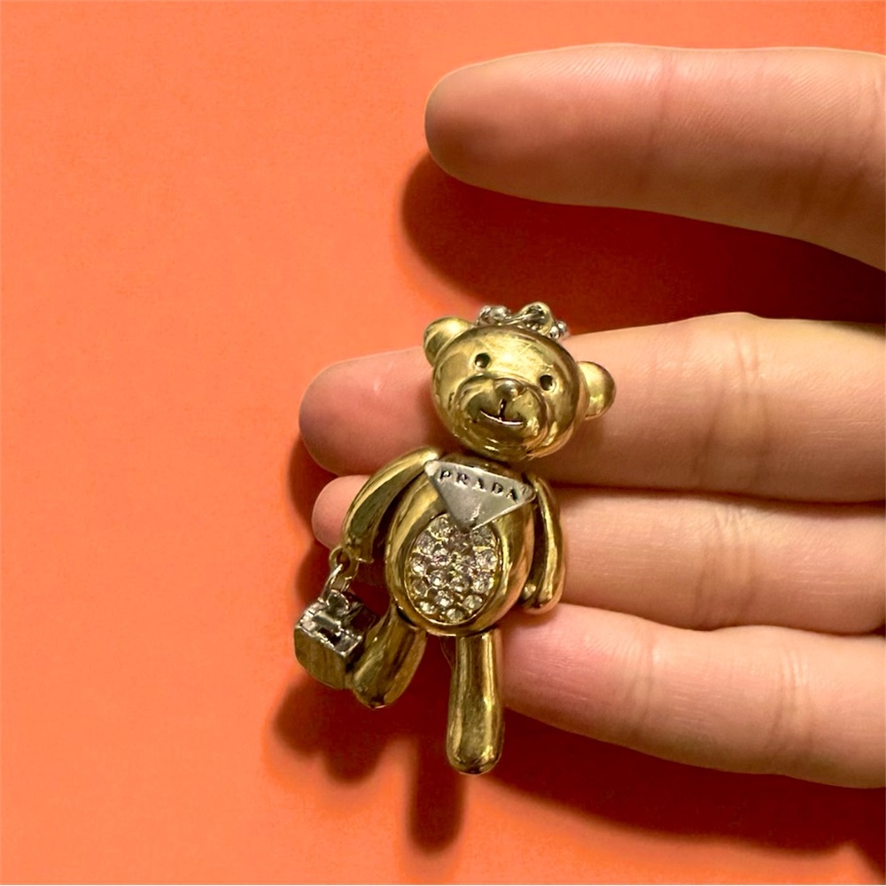 TEDDY BEAR PRADA LOGO PENDANT (comes with a chain)
